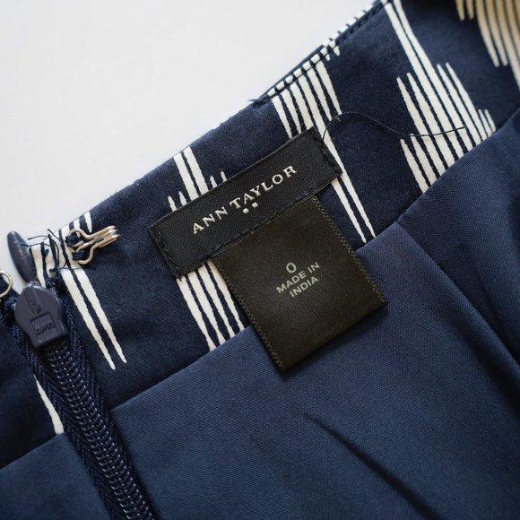 ANN TAYLOR Size 0 Blue White Skirt Blouse Set Career NWT - Picture 4 of 16